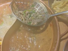 -洱火云南酸菜牛肉火锅(石景山当代商城店)