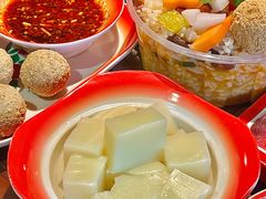 -夺欢喜贵州酸汤牛肉火锅(静安寺店)