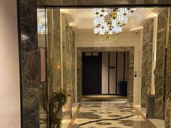 -万泊酒店(长沙五一广场国金中心店)