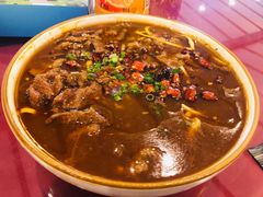 -梁子湖东篱老屋生态庄园
