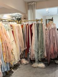 -一揽芳华汉服旗袍体验馆(拙政园店)