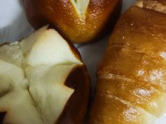 -Dough&Joe团憩(瑞虹天地月亮湾店)