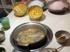 -喃喃椰·糟粕醋·椰子鸡火锅(七堡花园店)