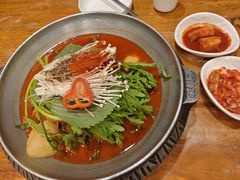 -喇喇排骨火锅·传统韩式脊骨汤(望京西园总店)