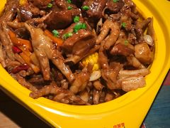 -多嘴超级肉蟹煲(杉杉国潮主题店)