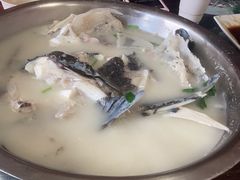 -雪湖煜辰鱼头老店(雪野湖店)