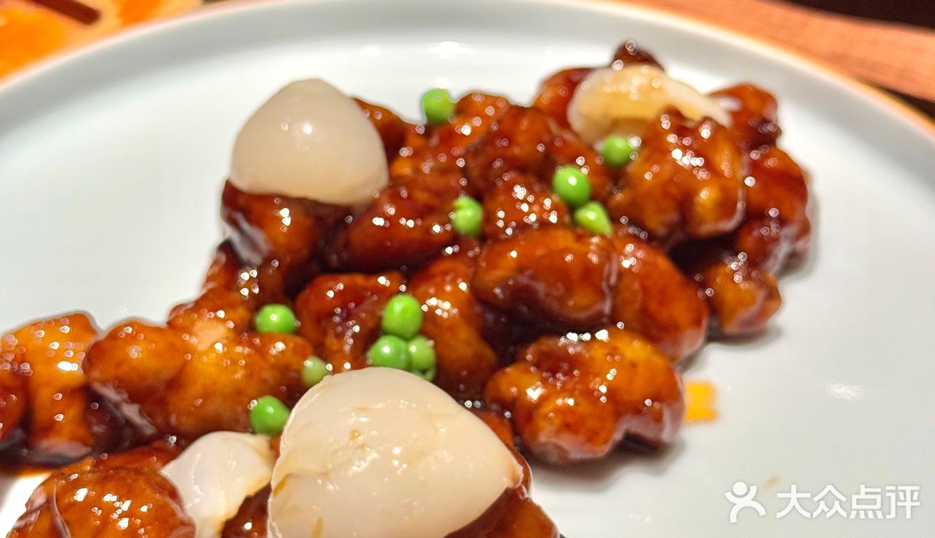 外婆家太大方了！！吃鸡还免费送养生锤...