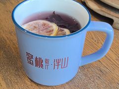 -蜜桃餐厅·伴山(湖滨商业街店)