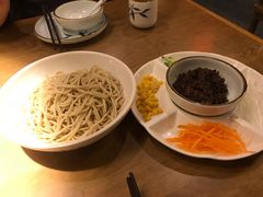 北京炸酱面-华馨园北京烤鸭