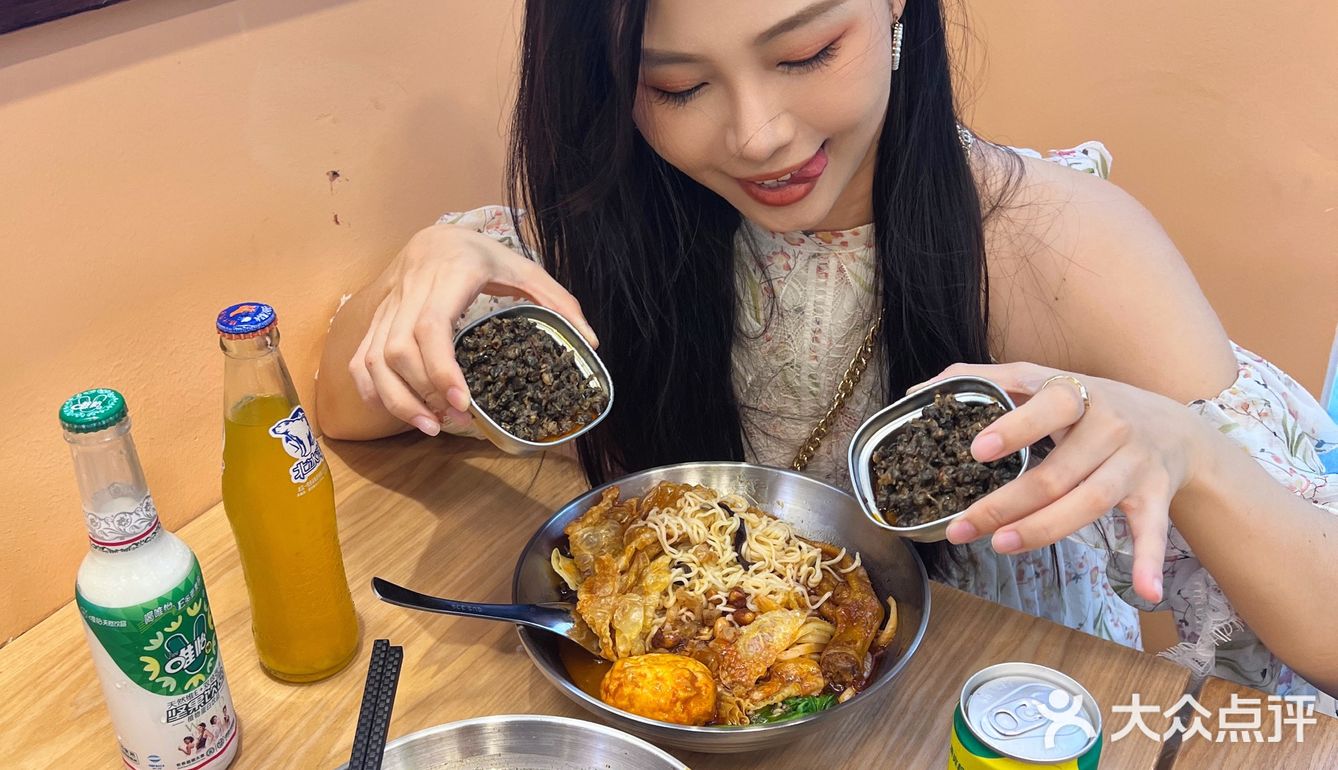 前段时间炸蛋火了，他家说还有更猛的料