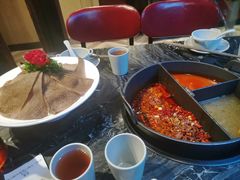 -热火朝天鲜切牛肉火锅(南强街巷店)