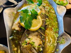 明炉酸梅鲈鱼-大头虾越式风味餐厅(光明广场店)