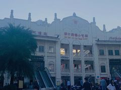 -海口骑楼小吃街