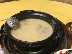 -洞密园美食城·二十二年老店(富华路店)