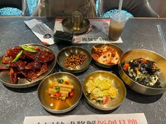 -草家酱蟹炭火烤肉店(珲春南路二店)