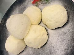 玫瑰雪绵豆沙-王厚元饺子·辽菜·烤鸭(工会大厦店)