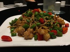 双椒鸡脆骨捞面-東舍食唐精品陕菜馆