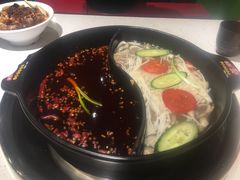 鸳鸯锅-钢管厂五区小郡肝火锅串串香(清河店)