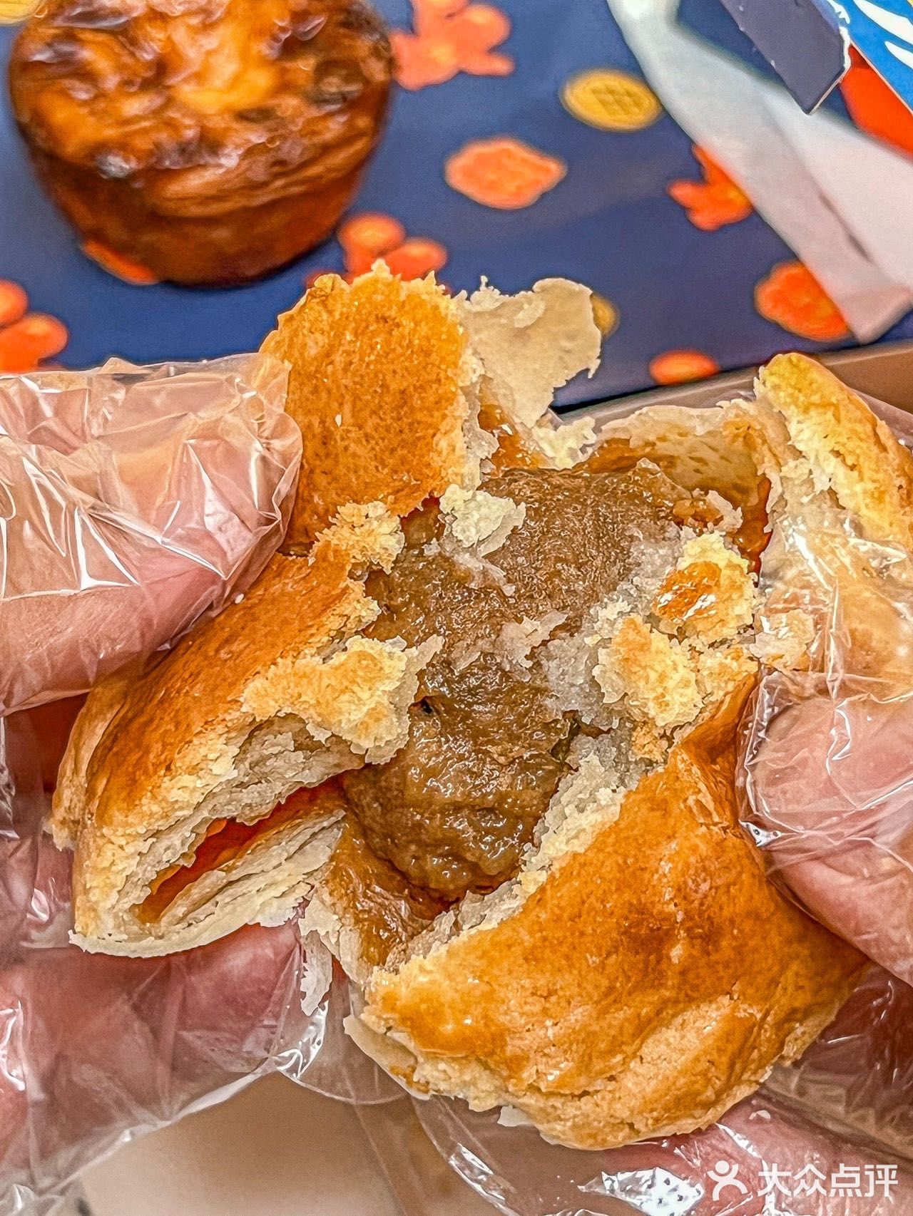 福福爆款回归‼️菠萝包酥皮的鲜肉月饼‼️