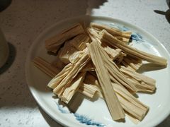 -贵府酸汤牛肉火锅·贵州老字号(飞山街店)