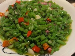 山芋杆炒香肠-秀水人家