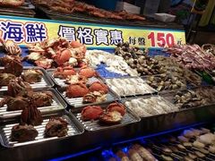 -六合夜市