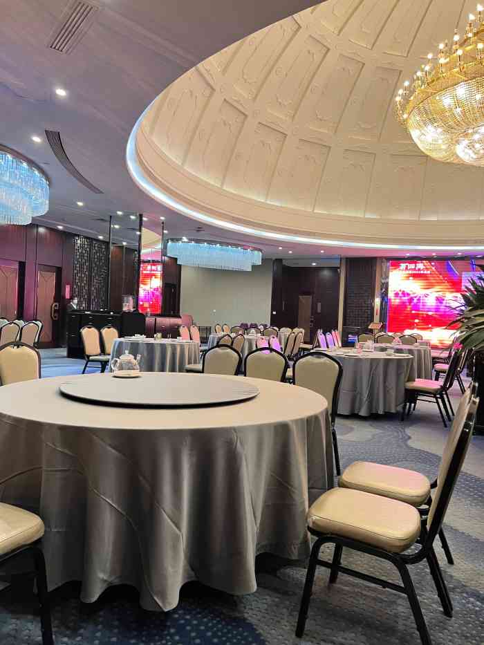 徐记海鲜(凤城四路店)-"新鲜的芦笋吸引我到了徐记,之前来吃饭总是.