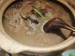 龙骨炖野莲藕-吃饭皇帝大(合生汇店)