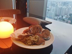 -唐拉雅秀酒店-西锦汇空中BBQ·思创餐厅