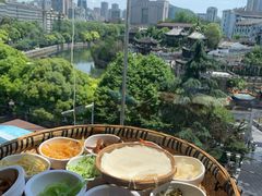 -包整·丝娃娃(一览甲秀楼风景店)