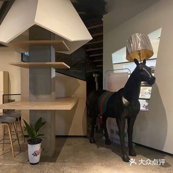 古风尚婚纱摄影 服务态度好，相片质量好，值得大家去体