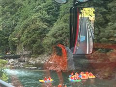 -安吉龙王山峡谷漂流