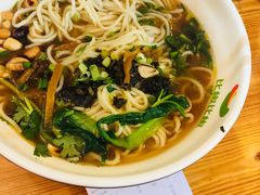 -菲哥麻辣烫(贵山小区店)