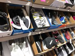 -唯品会(北京国瑞城店)