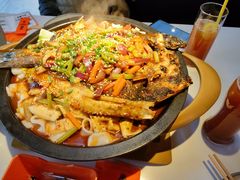 -鸣记脆皮烤鱼·海鲜烤鱼(三八广场店)