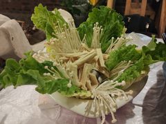 -霄汉牛三鲜湖北砂锅菜(万松园2店)