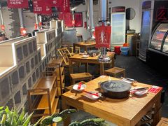 大堂-么肆烤肉·中式自助·烤肉大排档(街道口季佳PAI店)