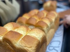 -HOT CRUSH趁热集合·现烤面包(环球港店)