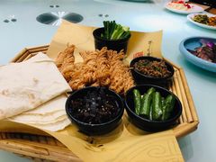 故乡风情-丁里羊肉小镇(天鹅湖总店)