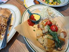 -玛格萝妮比萨屋(陆家浜路店)
