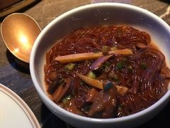 沙蒜烧豆面-新荣记(BFC外滩金融中心店)