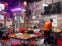 -蚝堡海鲜·威海菜·海肠捞饭·烧烤·亚洲吃蚝公司(幸福门店)