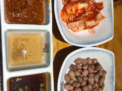 -唯成•韩国炭火烤肉 유성고기