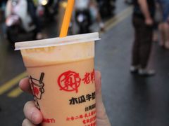 -六合夜市