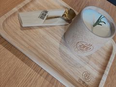 -ZING COFFEE 镜咖啡