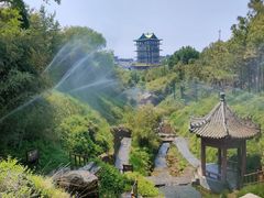 -雪山彩虹谷景区