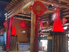-老滇山寨•云南特色菜•地方菜•民族风情歌舞表演(金碧店)