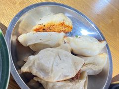 -黄阿姨锅贴大王(万航渡路店)