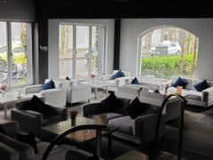 -穹六人间 people 6(岳阳路店)