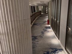 -浅深(世茂滨江精品店)